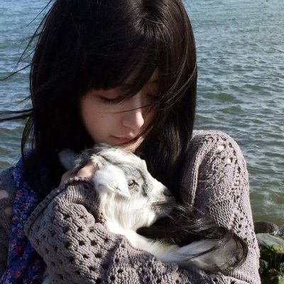 美女霓裳